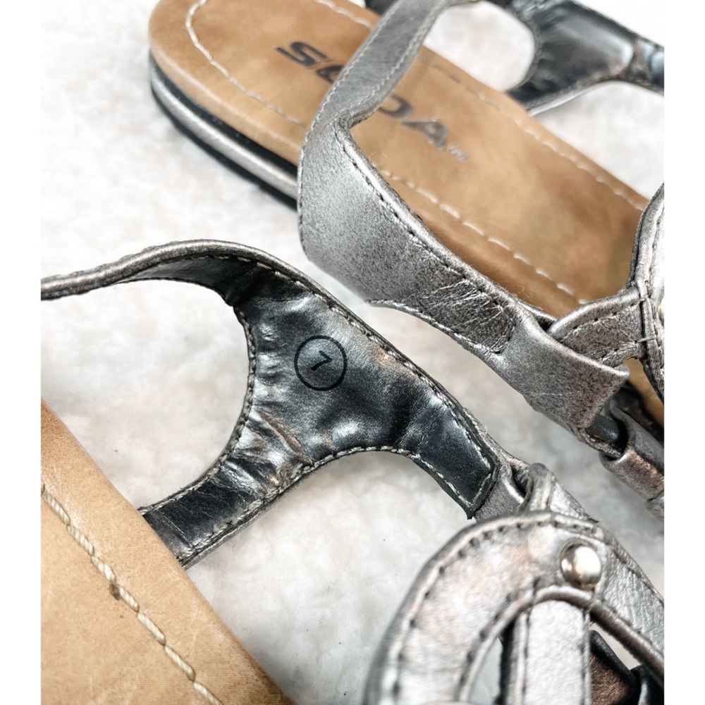 SODA • Silver/Tan Studded Thong Sandals, 7 - Picture 14 of 16